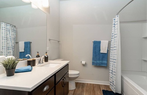 Plato Center Apartamento | Luxurious 2 BD/2BA -WFH Equipped