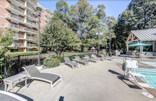 Crabtree Apartamento | Luxurious 2 Bed Suite - in Raleigh!