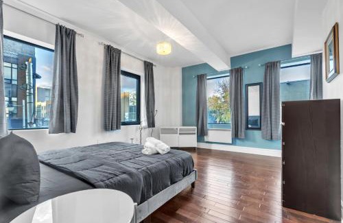 Gay Village Apartamento | Luxurious 2 Bedroom 2 Bathroom Condo Downtown Montreal