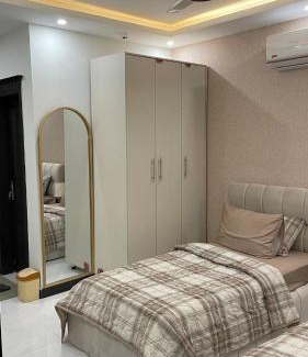 Islamabad Apartamento | Luxurious 2 bedroom apartment ISB