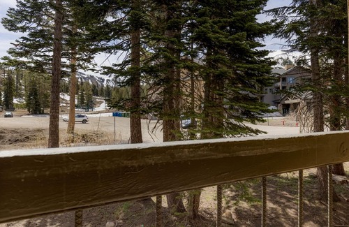 Kirkwood Condominio | Luxurious 2 Bedroom Base Camp Condo - Steps From Kirkwood Village 2 Condo by Redawning