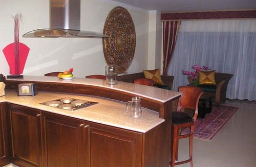 Si Racha Condominio | Lujoso condominio de 2 habitaciones en un campo de golf de 4 estrellas