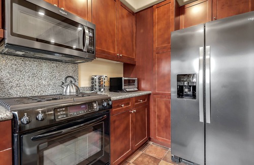 La Quinta Villa | Luxurious 2 BR/2 BA Single Story Villa