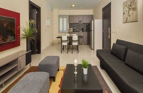Los Brazos Casa | Luxurious 2 Bedroom Royal Suite