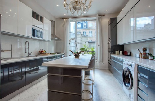 Faubourg-du-Roule Apartamento | Lujoso 200m² 5 Hab a Champs Elysées - Perla Rara