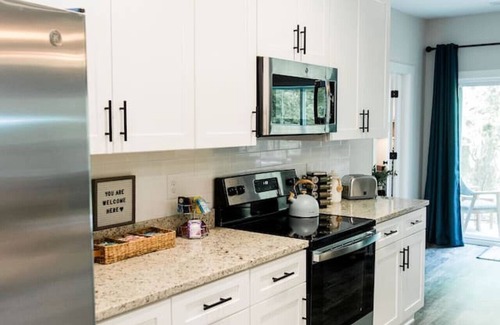 Forest Condominio | Luxurious 2BR Condo with Private Outdoor Patio