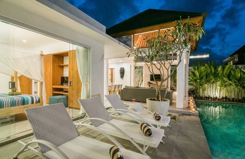 Jimbaran Bay Villa | 2 Bedroom Villa in Canggu