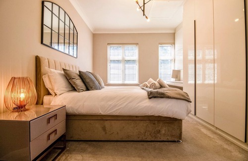 Watford Apartamento | Luxurious 3-Bed Apartment with Netflix and Wifi in Northwood
