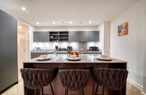 Convention Quarter Apartamento | Luxurious 3-Bedroom Apartment