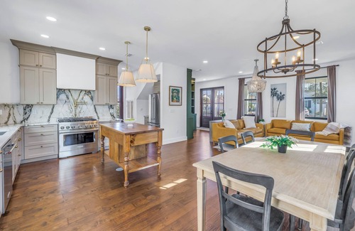 St. Petersburg - Clearwater Casa | Luxurious 3-bedroom Home in St. Petersburg