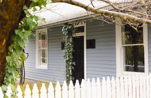Kyneton Cabaña | Luxurious 3 bedroom cottage off Historical Piper St