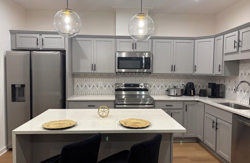 Nashville Casa | Luxurious 3-bedroom townhome centrally located in fabulous Nashville
