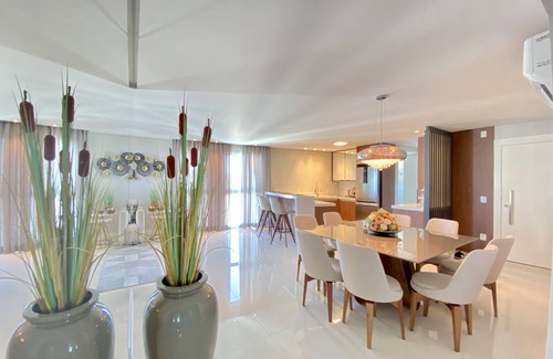 Centro Apartamento | Luxurious 3 suites + Sea View + Pool & Skyline