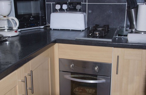 Chingford Casa | Lujosa propiedad de 3 camas dobles, todas con baño, además de sauna, baño de vapor, bañera de hidromasaje