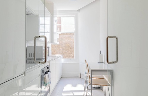 Chelsea Riverside Apartamento | Luxurious 3BD Flat on Kings Road, Heart of Chelsea