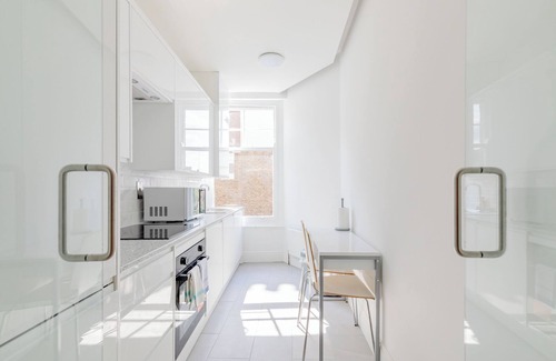 Chelsea Riverside Apartamento | Luxurious 3BD Flat on Kings Road, Heart of Chelsea