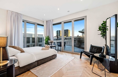 Gasperich Apartamento | Luxurious 3BR Apt with Jacuzzi in Central Lux