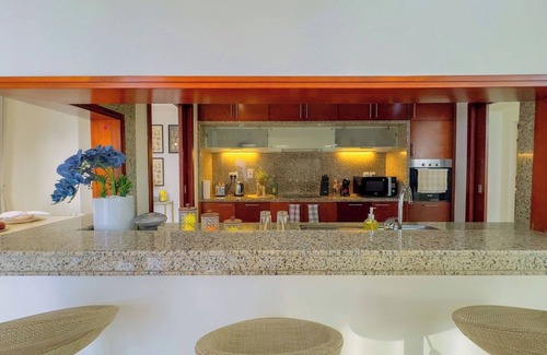 Ras Al Khor Industrial Area Apartamento | Luxurious 3BR Overlooking Burj Khalifa-Downtown