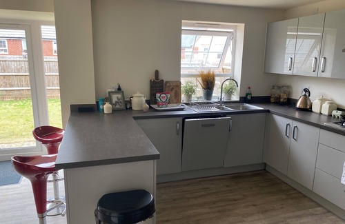 Marston Moretaine Casa | Luxurious 4 br detached house in cul-de-sac ideal for family or group of friends