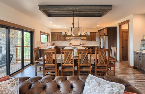 Lead Cabina | Luxurious 4200+ Sq. Ft. Lodge in Powder House Pass with Amazing Deck Views!