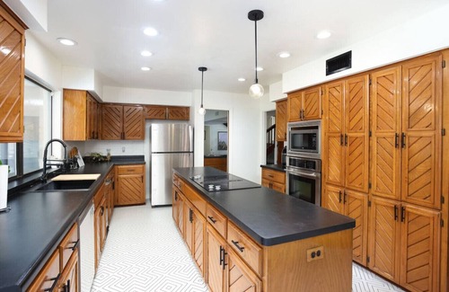 Woods of Shavano Casa | Luxurious 4BR 3BA with Private Relaxing Pool