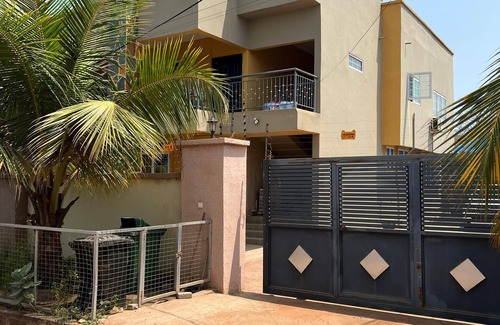 Teshie Apartamento | Luxurious 4BR 4.5BA Fully Furnished Retreat – Perfect for Families or Groups!