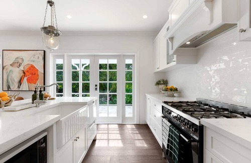 Wentworth Falls Casa | Luxurious 4BR Villa/Bush/Fireplace/Pet Friendly