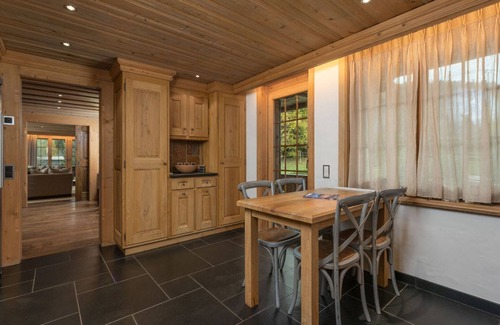 Zweisimmen Nr Gstaad Chalet De Esquí | Luxurious 5 Bedroom Chalet With Modern Charm