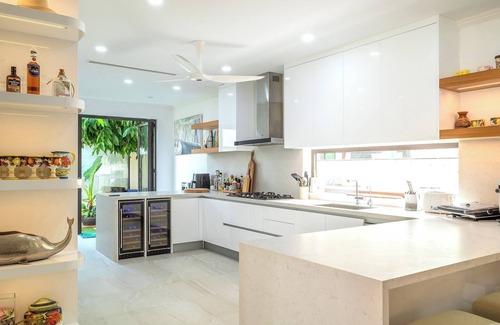 Cherngtalay Casa | Luxurious 5-bedroom pool villa off enchanting Boat Avenue BangTao Beach