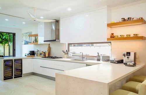 Cherngtalay Casa | Luxurious 5-bedroom pool villa off enchanting Boat Avenue BangTao Beach