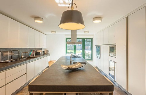 Vilamoura Villa | Luxurious 5-Bedroom Villa in Vilamoura | Villa Adelaide | Games Room | Ideal for Family Getaways