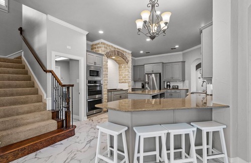 Murphy Casa | Luxurious 5 BR w/ Resort Style Pool & Theater Room in Murphy