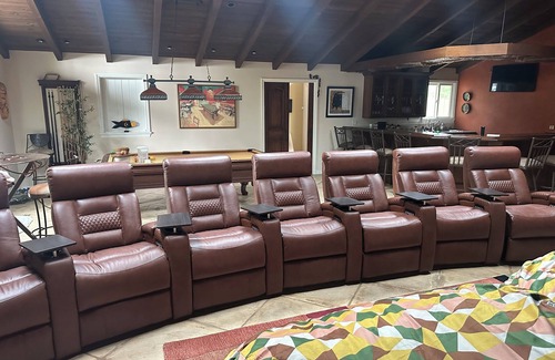 Camarillo Casa | Luxurious 6-bedroom nature retreat in charming Camarillo