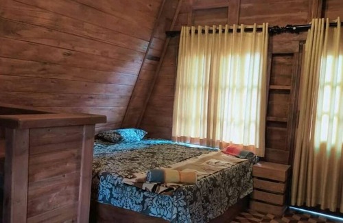 Warakapola Complejo | Luxurious 6-bedroom resort with WiFi, AC in charming Algama