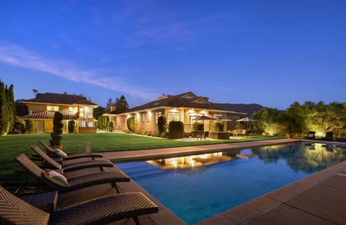 Sonoma Casa | Disfrute de la opulencia de Majestic Wine Country en 7 Acre Estate w / Vineyard & Pool