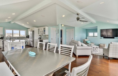 South Bethany Casa | Luxurious 7-Bedroom Oceanfront Rental in Bethany with Decks, Elevator, and More!