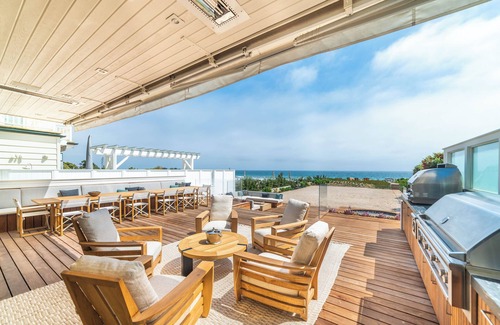 Western Malibu Villa | Luxurious 7-bedroom villa with AC, WiFi, fitness room in stunning Malibu