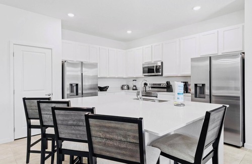 Historic Downtown Kissimmee Casa | Luxurious 8BR Bella Vida Villa - Private Pool & Resort Amenities
