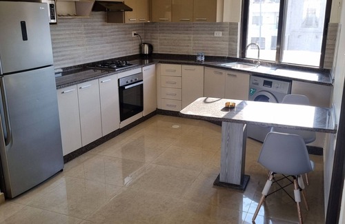 Amman Apartamento | Luxurious Amman Apartment with Private Pool and Modern Amenities