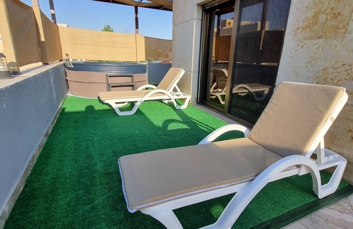 Amman Apartamento | Luxurious Amman Apartment with Private Pool and Modern Amenities