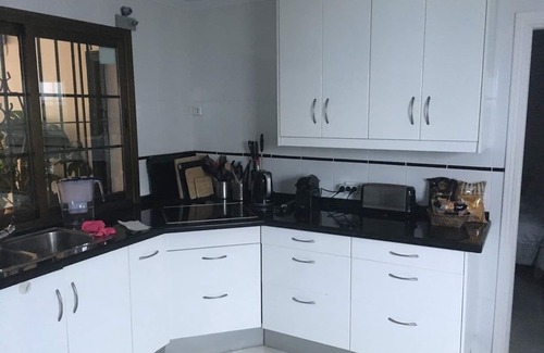 Costa del Sol Occidental Apartamento | Lujoso apartamento de 3 dormitorios y 3 baños junto al mar, zona elegante y tranquila de ELVIRIA