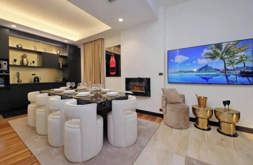 Quartiere III Pinciano Apartamento | Luxurious Apartment in the Heart of Rome