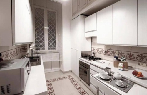Prati Apartamento | Luxurious Apartment Near Borgo Pio and Vatican