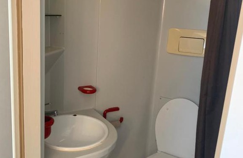 Regensburg Apartamento | Luxurious Apartment , Next to University& WIFI, Free Parking, Bed&Matress