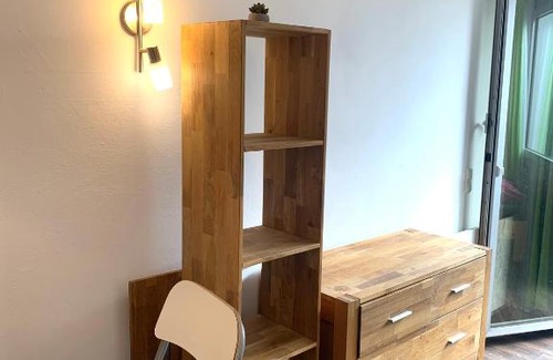 Regensburg Apartamento | Luxurious Apartment , Next to University& WIFI, Free Parking, Bed&Matress