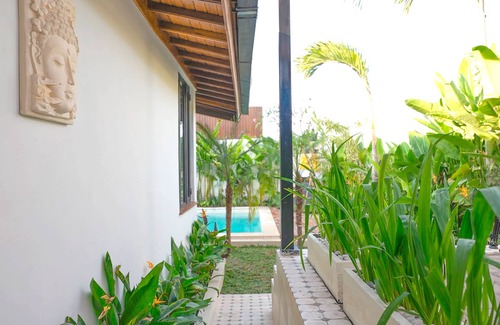 Taman Griya Villa | Luxurious Arakana Villa with Pool
