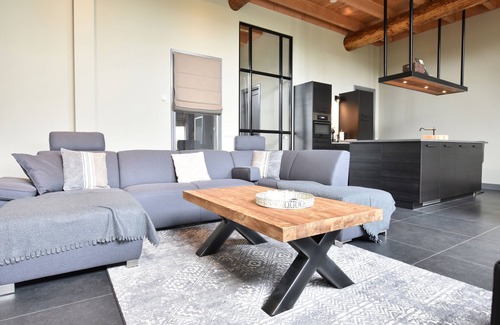 Dwingeloo Casa | Luxurious authentic holiday farm with a hot tub
