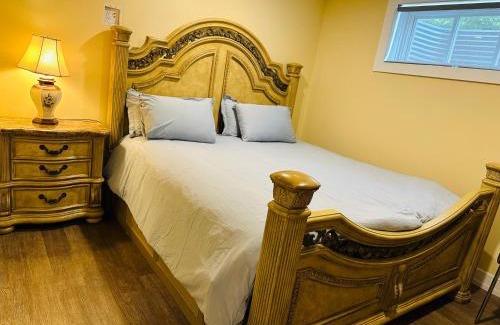 Charlottetown Apartamento | Luxurious Basement Retreat