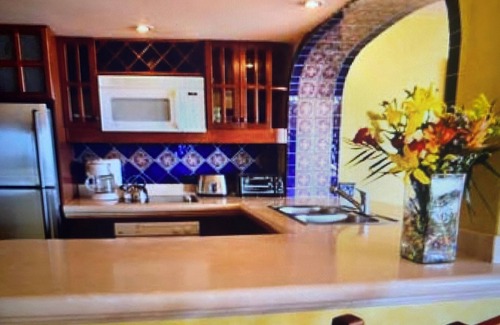 Puerto Aventuras Condominio | Luxurious beachfront condo on Riviera Maya, 2 bdrm, large balconies, 1575 sq ft