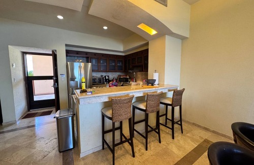 Los Barriles Condominio | Luxurious Beachfront Villa with Stunning Sea Views, Modern Amenities -New Owners